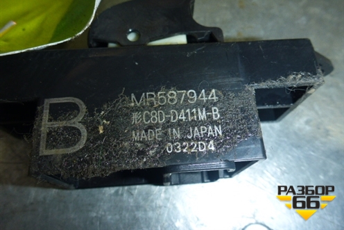 Кнопка стеклоподъёмника (передняя правая) (MR587944) для Mitsubishi Lancer-X с 2007г
