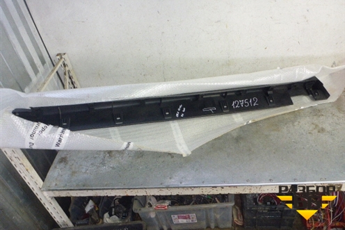 Накладка на порог наружная правая (новая) для Honda CR-V(RD4) с 2002-2006г (71800SCAE000)