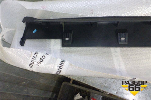 Накладка на порог наружная правая (новая) для Honda CR-V(RD4) с 2002-2006г (71800SCAE000)