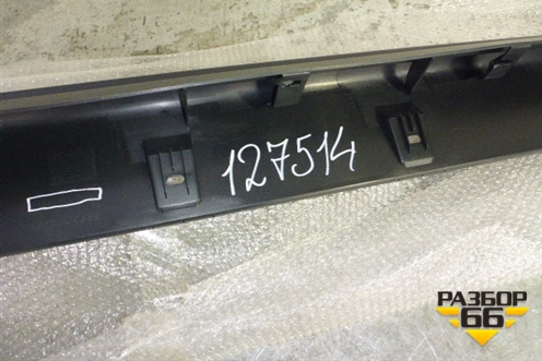 Накладка на порог наружная левая (новая) для Honda CR-V(RD4) с 2002-2006г (71850SCAE000)
