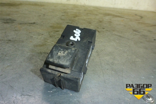 Кнопка стеклоподъёмника (задняя) (13301888) для Opel Astra J с 2009г
