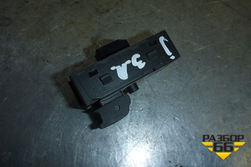 Кнопка стеклоподъёмника (задняя) (13301888) для Opel Astra J с 2009г