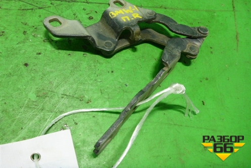 Петля капота правая (41617210674) для BMW 1-серия Е87/E81 с 2004-2011г