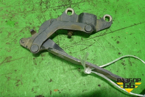 Петля капота правая (41617210674) для BMW 1-серия Е87/E81 с 2004-2011г