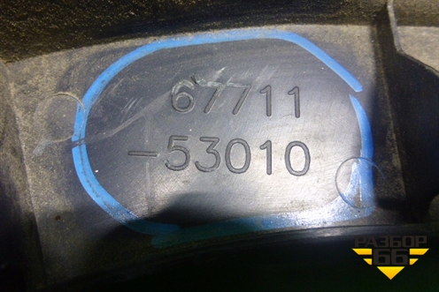 Накладка двери передней правой (кожух замка) (6771153010) для Lexus IS-250 с 2005-2013г