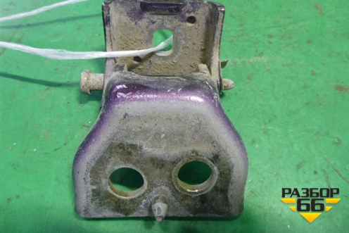 Петля двери передней правой нижняя для Peugeot 307 с 2001-2007г