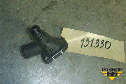 Фланец двигателя системы охлаждения (новый) (06B121133G) для Volkswagen Passat (B5) с 1996-2005г