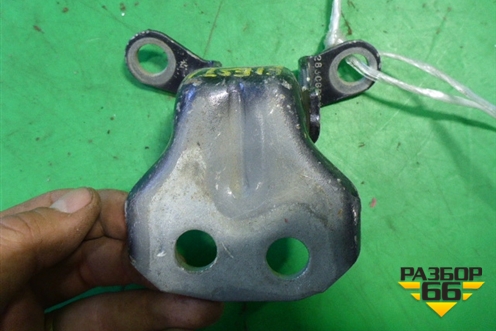 Петля двери задней левой нижняя для Ford Fiesta с 2001-2008г