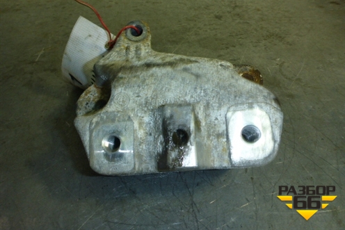 Кронштейн КПП левый (1K0199117AN) для Volkswagen Golf V Plus с 2005-2014г