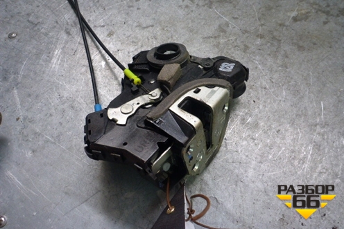 Замок двери передней правой для Toyota Avensis с 2003-2009г