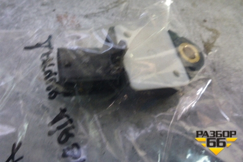Датчик AIR BAG для Toyota Avensis с 2003-2009г