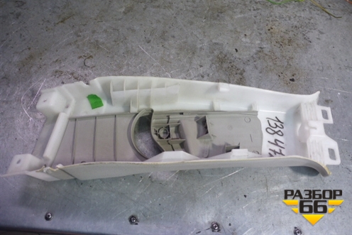 Обшивка стойки центральная верхняя правая для Toyota Avensis с 2003-2009г