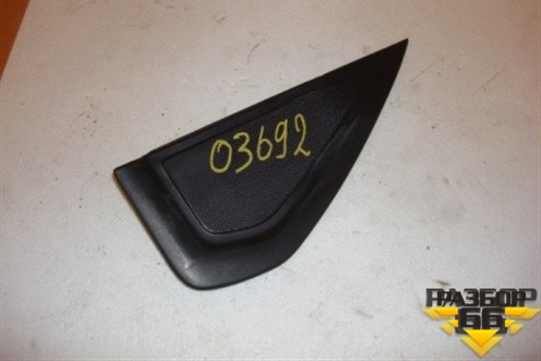 Накладка двери передней левой уголок для Chevrolet Spark с 2005-2009г