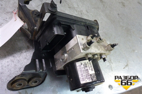 Блок ABS (13370782) для Opel Astra J с 2009г