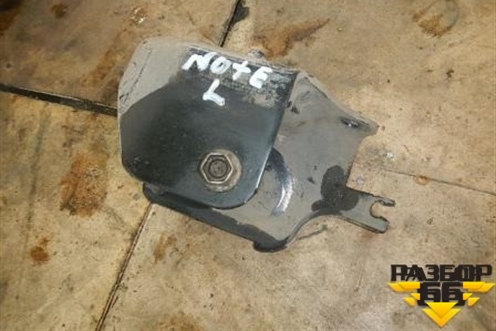 Кронштейн задней балки левый (554309U00A) для Nissan Note (Е11) с 2005-2013г