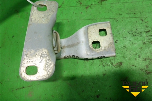 Петля двери багажника (левая) (13258165) для Opel Astra J с 2009г