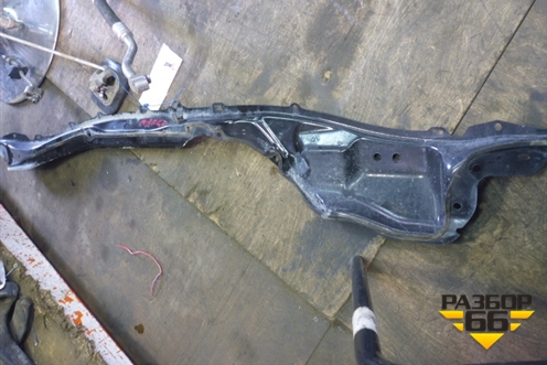 Короб водоотводящий для Mazda Mazda 3 (BL) с 2009-2013г