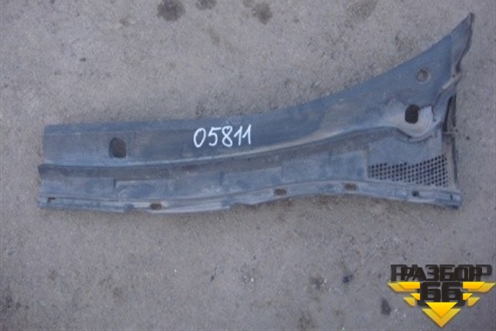 Решетка стеклоочистителей левая для Mazda Mazda 3 (BK) с 2003-2009г 
