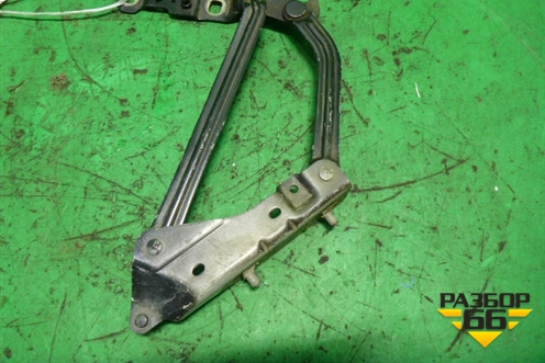 Петля крышки багажника левая (8200011067) для Renault Megane 2 с 2002-2009г