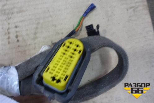 Проводка двери передней правой (8200459746) для Renault Clio с 1998-2002г