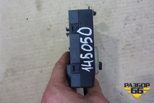 Блок комфорта (задней левой двери) (8K0959795B) для Audi Q7 c 2005-2015г