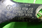 Петля двери багажника (правая) (4L0827300B) для Audi Q7 c 2005-2015г