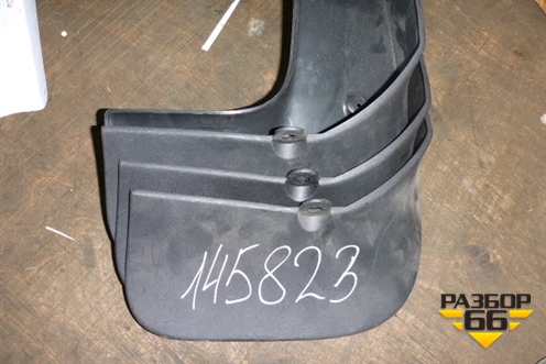 Брызговик задний правый (новый универсал) (9303R6) для Peugeot 308 с 2007-2014г