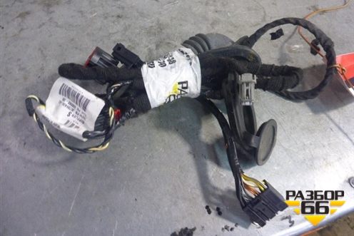 Проводка двери задней левой для Volvo S40 с 2004-2012г
