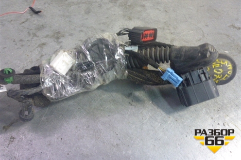 Проводка двери задней левой для Land Rover Freelander 2 с 2007г