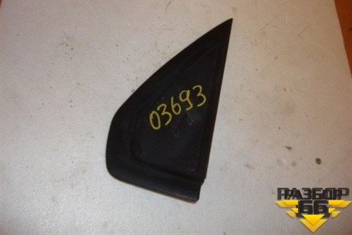 Накладка двери передней правой уголок для Chevrolet Spark с 2005-2009г