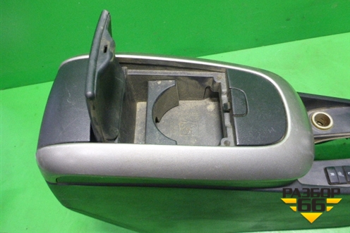 Подлокотник (в сборе) для Toyota Auris с 2006-2012г