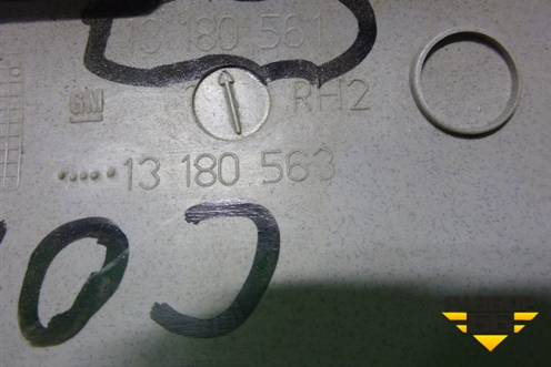 Обшивка стойки лобового стекла правая (13180563) для Opel Corsa D с 2006-2014г