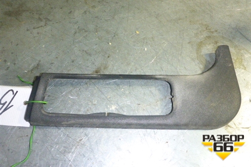 Накладка двери правой  (На рамку) (205580140) для Renault  TRUCK Premium 2 с 2005-2013г