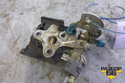 Замок двери передней правой (96305412) для Chevrolet Lanos с 2004г