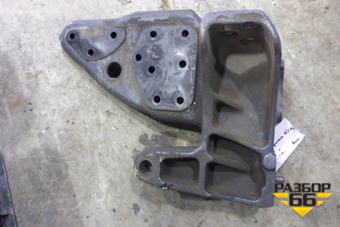 Кронштейн крепления торсиона  (Правый) (5010574625) для Renault  TRUCK Premium 2 с 2005-2013г