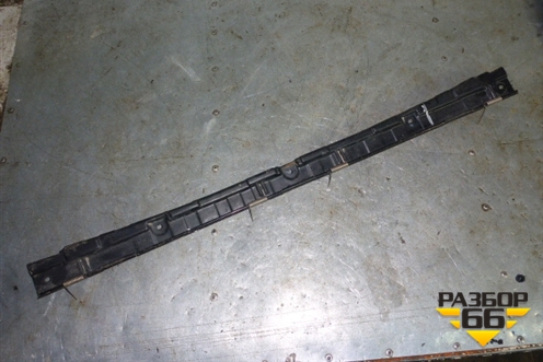Накладка внутренняя (задней панели) для Land Rover Range Rover 3 с 2002-2012г