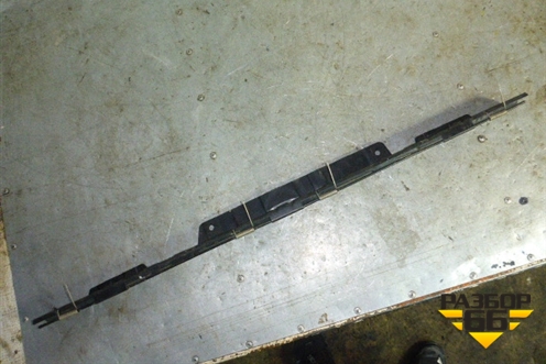 Накладка внутренняя (задней панели) для Land Rover Range Rover 3 с 2002-2012г