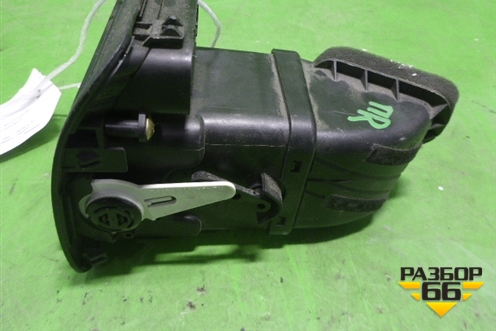 Дефлектор воздушный правый для Honda CR-V(RD4) с 2002-2006г