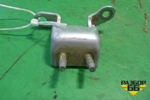 Петля двери задней левой верхняя для Honda CR-V(RD4) с 2002-2006г