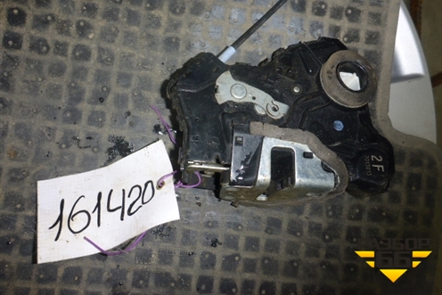 Замок двери передней правой для Toyota Auris с 2006-2012г
