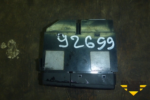 Кнопка обогрева заднего стекла (8479005130) для Toyota Avensis с 2003-2009г