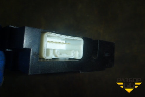 Кнопка обогрева заднего стекла (8479005130) для Toyota Avensis с 2003-2009г