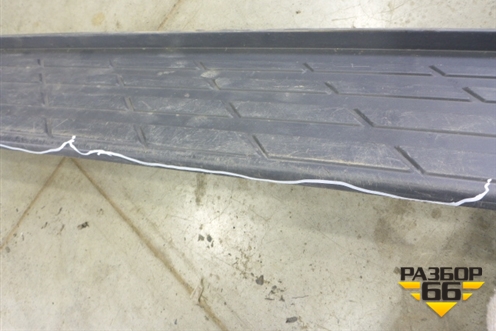 Накладка подножки левой (7656A057) для Mitsubishi Pajero/Montero с 2007г