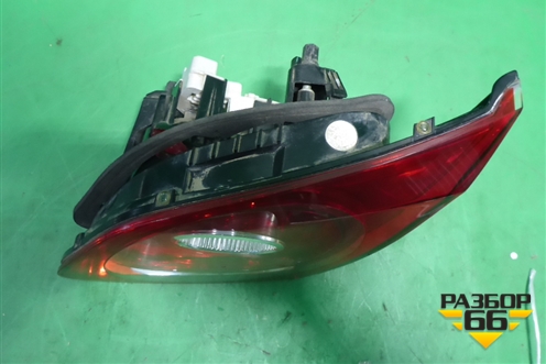 Фонарь задний внутренний правый (до 2012г) (3C8945094F) для Volkswagen Passat-CC с 2008г