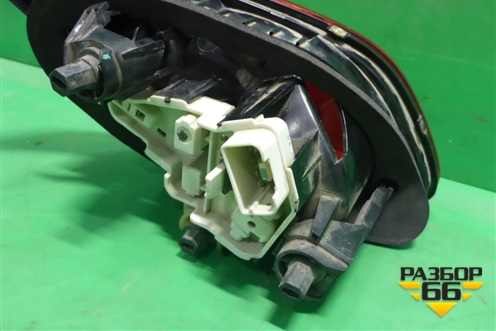 Фонарь задний внутренний правый (до 2012г) (3C8945094F) для Volkswagen Passat-CC с 2008г