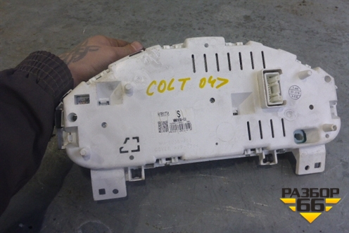 Щиток приборов МКПП для Mitsubishi Colt с 2004г