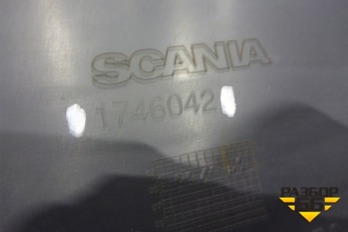 Обшивка стойки центральная левая (1746042) для Scania  5 R Series с 2004-2016г