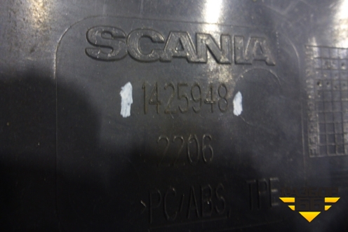 Накладка на торпедо (обдув лобового стекла) (1425948) для Scania  5 R Series с 2004-2016г