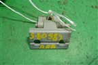 Петля двери передней правой верхняя (8693027) для Volvo S80 с 1998-2006г