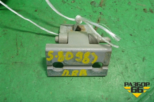 Петля двери передней правой верхняя (8693027) для Volvo S80 с 1998-2006г